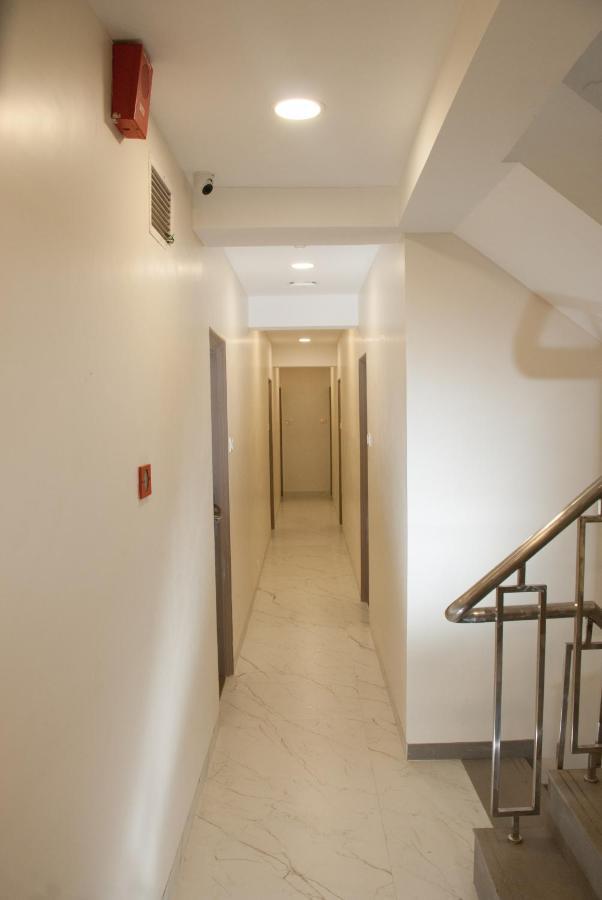 City Hotel มุมไบ ภายนอก รูปภาพ