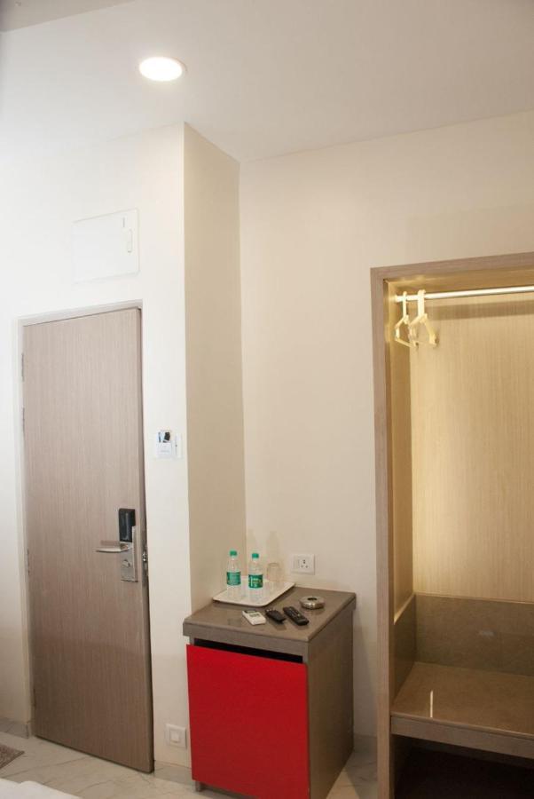 City Hotel มุมไบ ภายนอก รูปภาพ